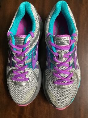 Brooks Adrenaline GTS 17 Gray Running Shoes with Purple Laces & Teal Size 8.5